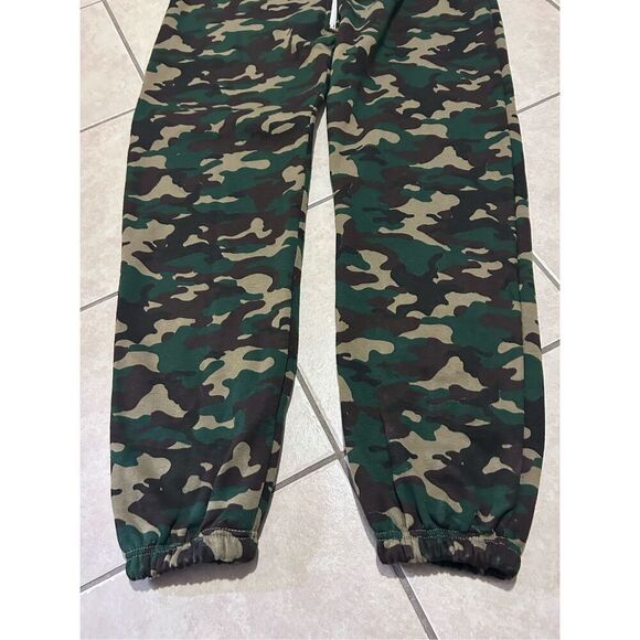 Skyline Wears Camouflage Hooded Jumpsuit Pajamas Pockets Size M Unisex - Picture 12 of 12
